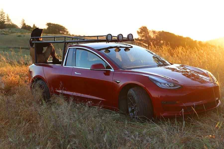 El Yapımı İlk Tesla Pick-Up