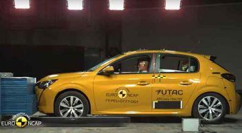 Yeni 2019 Peugeot 208 Çarpışma Testi