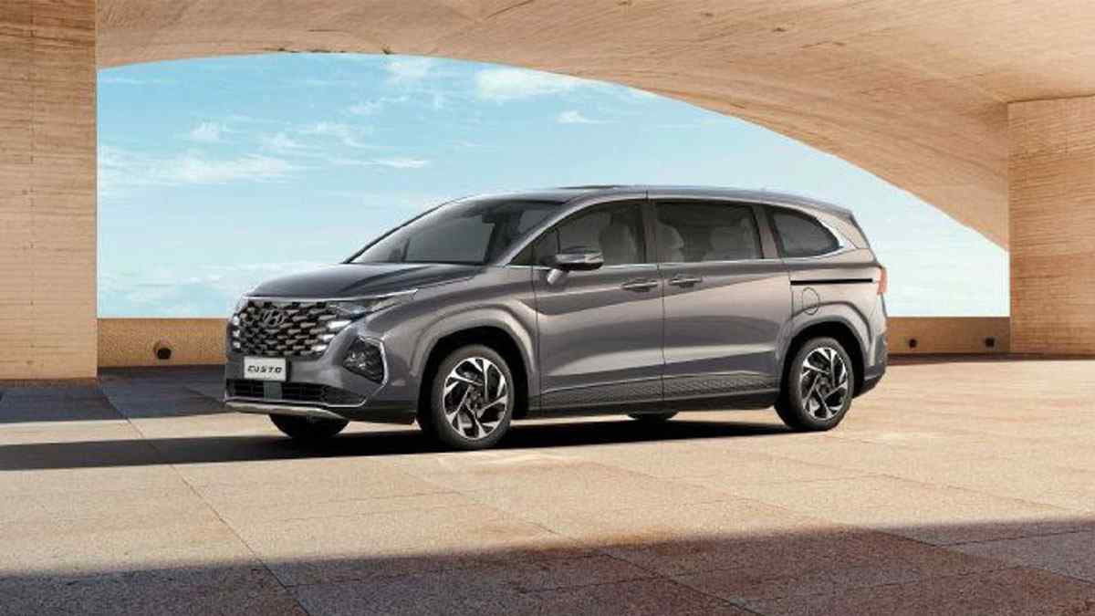 Yeni Minivan Modeli Hyundai Custo Ortaya Çıktı