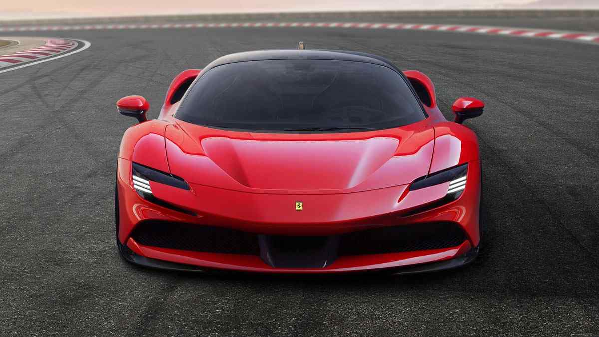 Türkiye'deki En Pahalı 20 Otomobil 16 2021 Ferrari SF90 Stradale