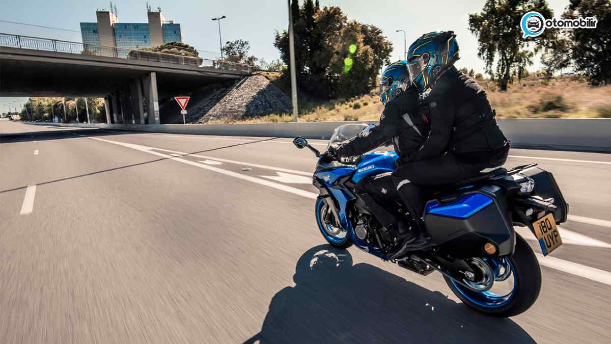 Suzuki Gsx-S1000Gt Özellikleri ve Fiyatı Açıklandı 11 Suzuki GSX-S1000GT