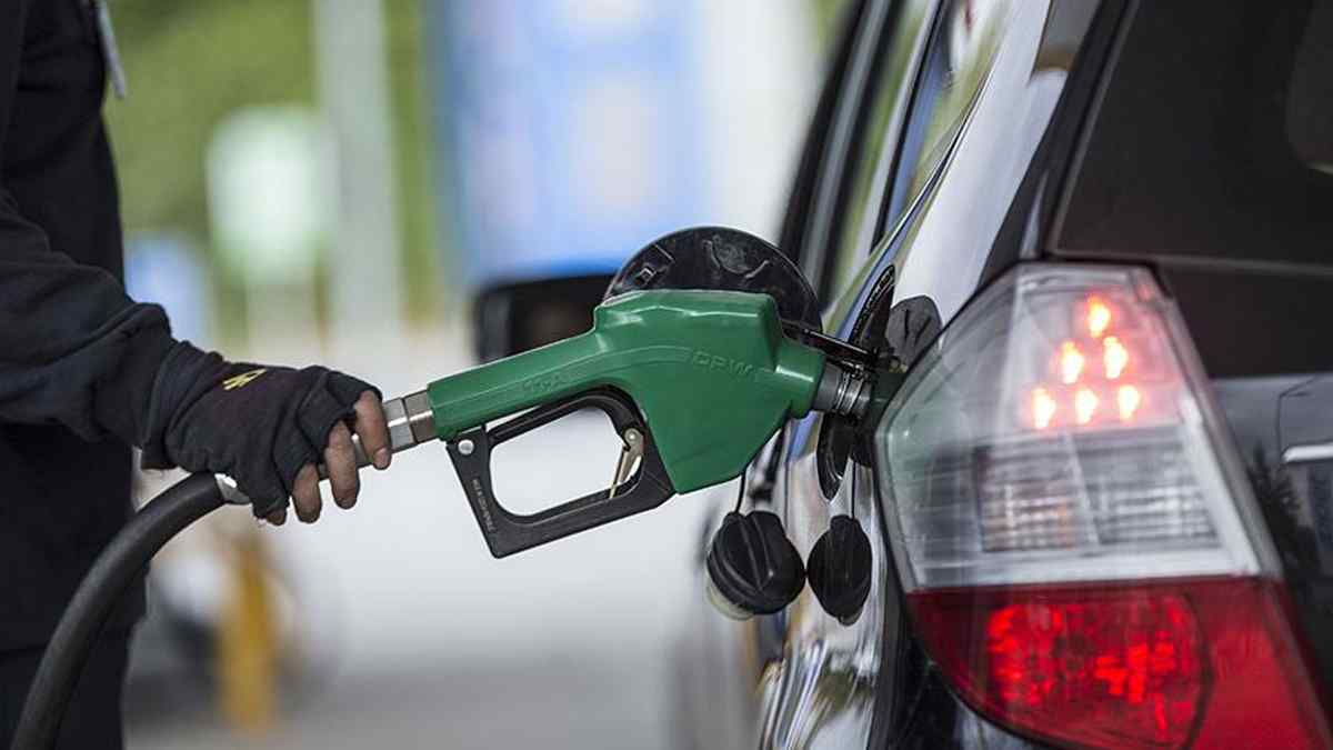 Son Dakika: Benzin Pompa Fiyatlarına İndirim Geldi