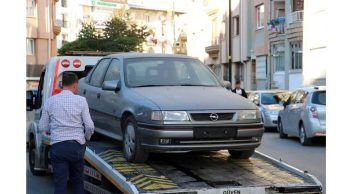 1995 Model Otomobil Açık Artırmayla Satıldı