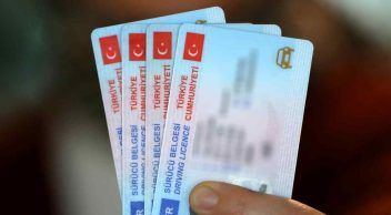 Ehliyetini Yenilemeyenlere Para Cezası Geliyor
