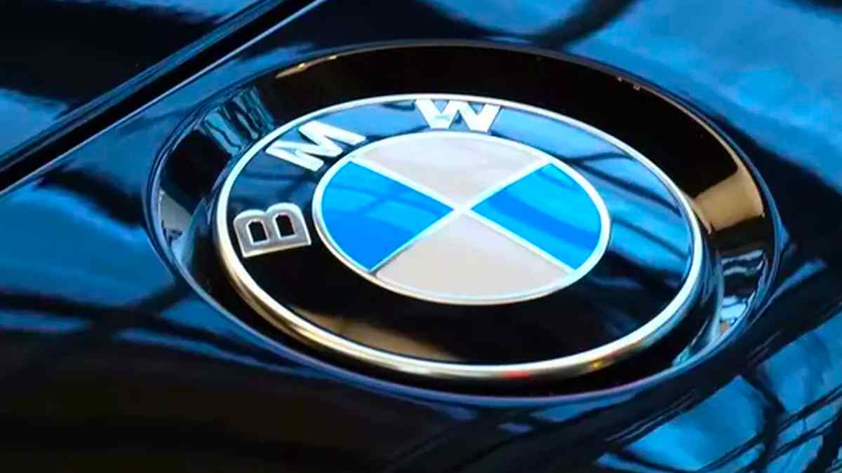 BMW, Rusya'ya Otomobil İhracatını Durdurduğunu Açıkladı