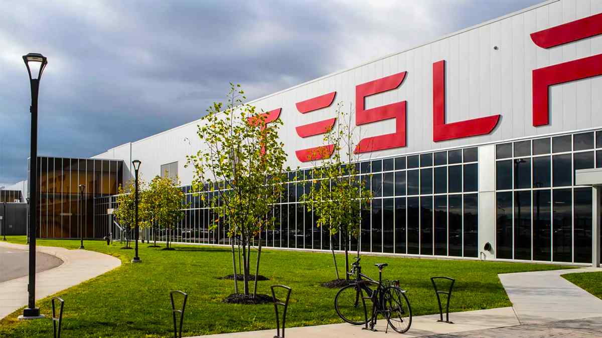 Tesla Almanya’daki Fabrikası İçin Onay Aldı