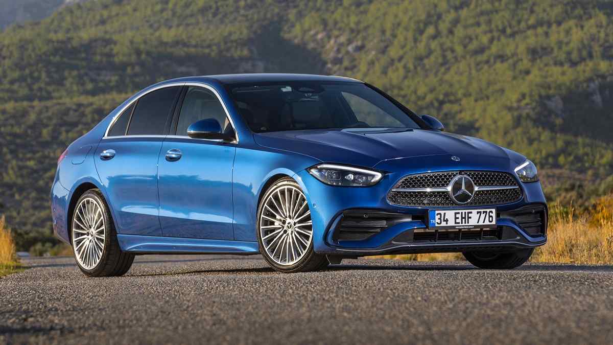 Volkswagen Passat ve Rakiplerinin Fiyatı ve Yakıt Tüketim Değerleri 6 Mercedes-Benz C Serisi