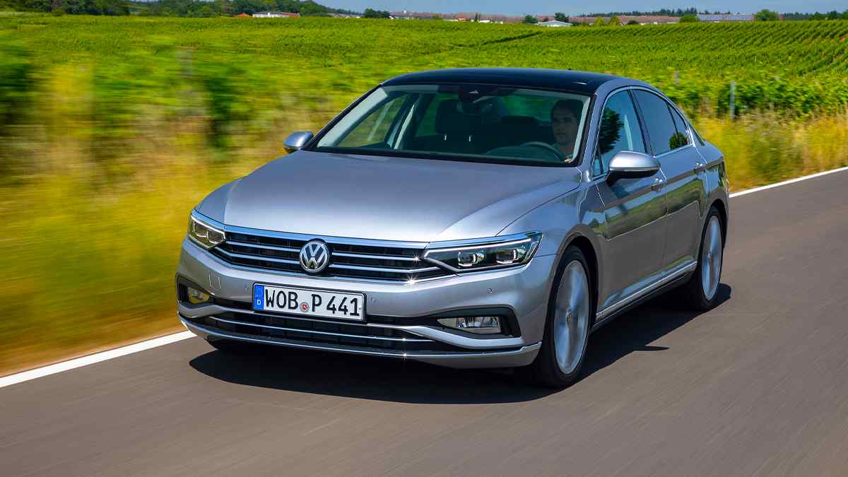 Volkswagen Passat ve Rakiplerinin Fiyatı ve Yakıt Tüketim Değerleri 9 Volkswagen Passat
