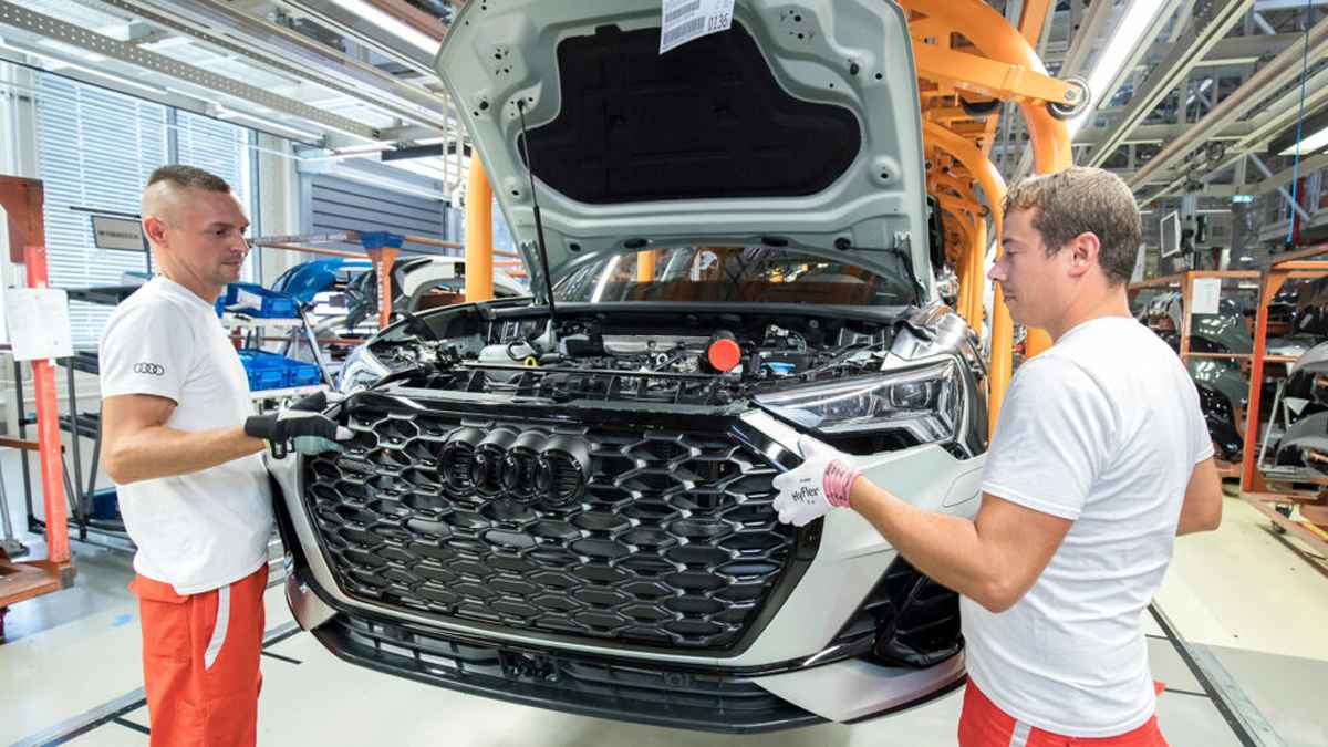 Audi, Elektrikli Otomobiller İçin 320 Milyon Dolarlık Yatırım Yapacak 1 Audi, Elektrikli Otomobiller İçin 320 Milyon Dolarlık Yatırım Yapacak