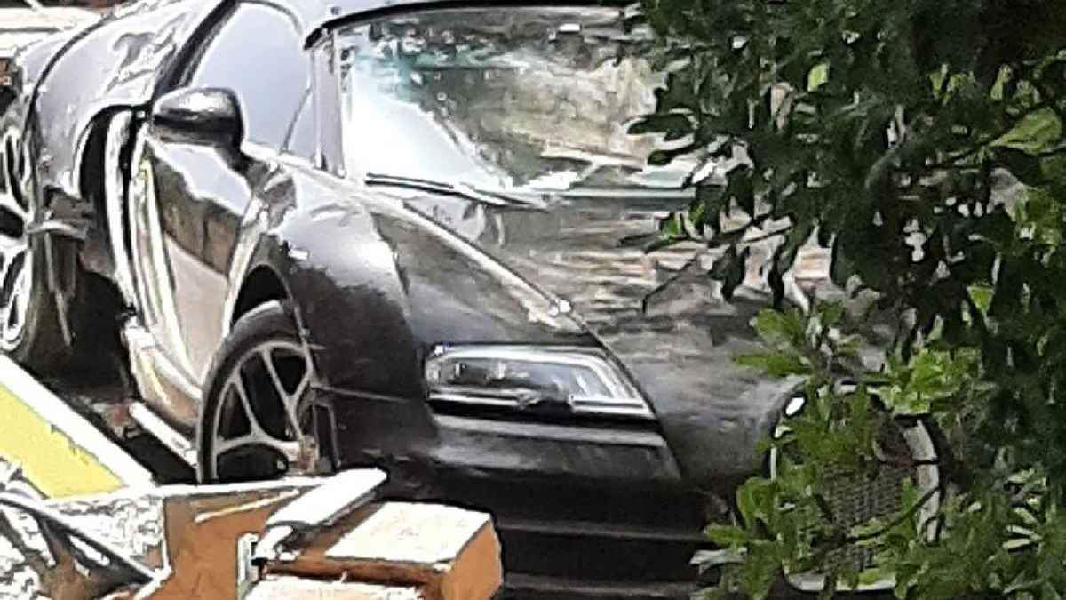 Cristiano Ronaldo'nun Lüks Otomobili Kullanılmaz Hale Geldi 2 Cristiano Ronaldo'nun Lüks Spor Otomobili Kullanılmaz Hale Geldi