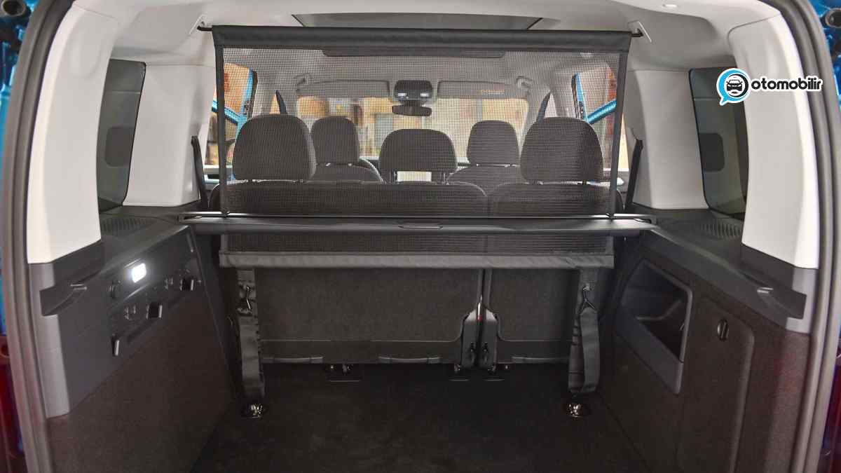 2022 Volkswagen Caddy Fiyat Listesi ve Teknik Özellikleri 5 2022 Volkswagen Caddy iç mekanı