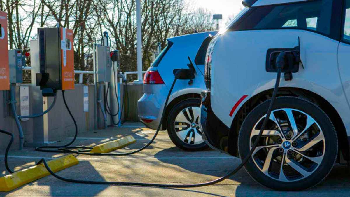 Elektrik Zammı Sonrası Elektrikli Araç Şarj İstasyonlarına da Zam Geldi 1 Elektrik Zammı Sonrası Elektrikli Araç Şarj İstasyonlarına da Zam Geldi