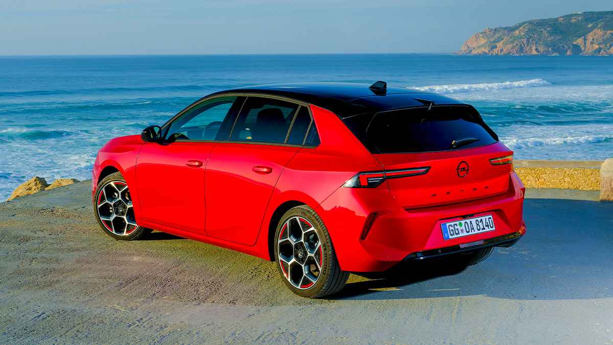 2022 Opel Astra'nın Türkiye Fiyatı ve Özellikleri Açıklandı 3 2022 Opel Astra Türkiye'de