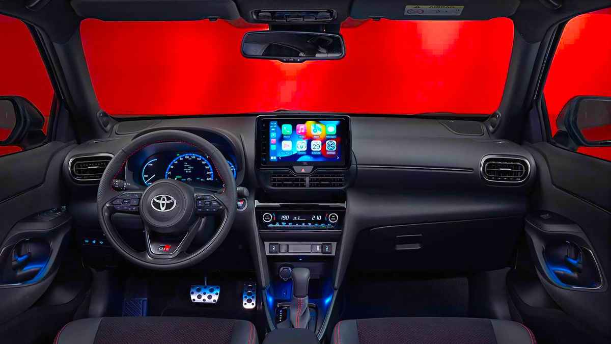 Toyota Yaris Cross Gr Sport Tanıtıldı: İşte Özellikleri 4 Toyota Yaris Cross GR SPORT