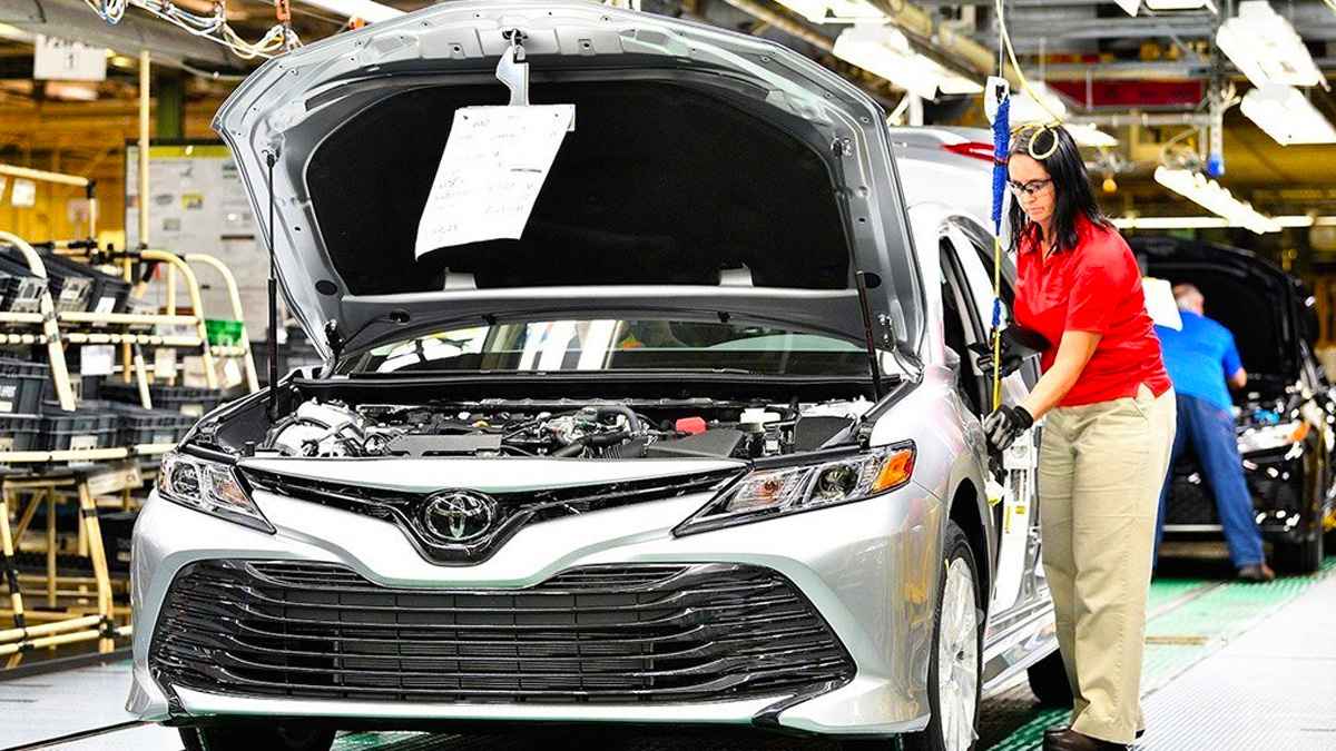 Japon Otomotiv Devi Toyota, Rusya'daki Fabrikasını Kapatıyor 2 Japon Otomotiv Devi Toyota, Rusya'daki Fabrikasını Kapatıyor