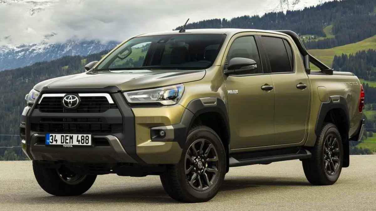 Toyota Hilux Ekim 2022 fiyat listesi