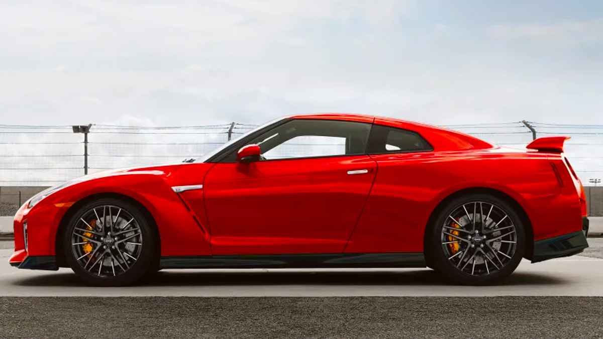 2023 Nissan Gt-R Abd'de Satışa Sunuldu 3 2023 Nissan GT-R