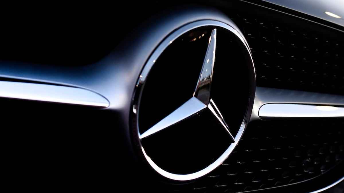 Mercedes-Benz'den Elektrikli Minibüs Üretimi İçin 1,3 Milyar Euro'luk Yatırım