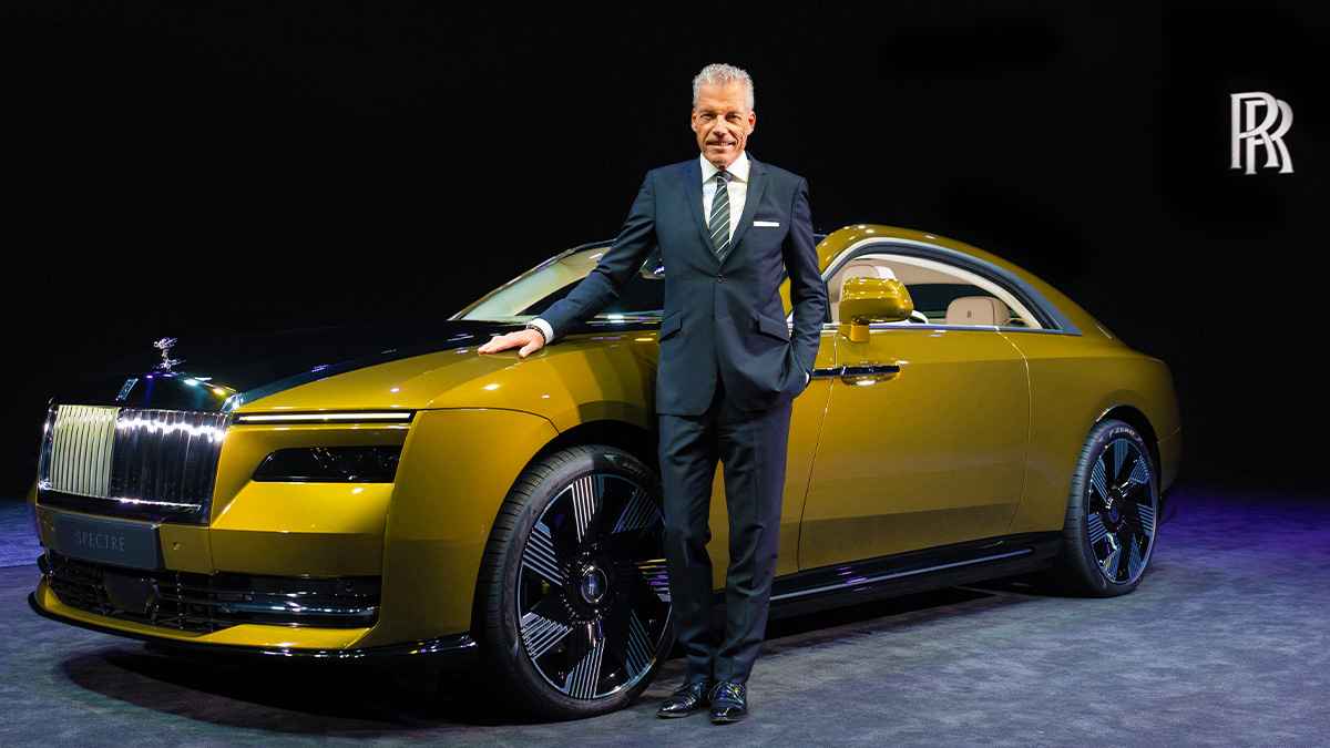 Lüks Otomobil Markası Rolls-Royce'dan Tarihi Satış Rekoru! 2 Rolls-Royce'dan Tarihi Satış Rekoru