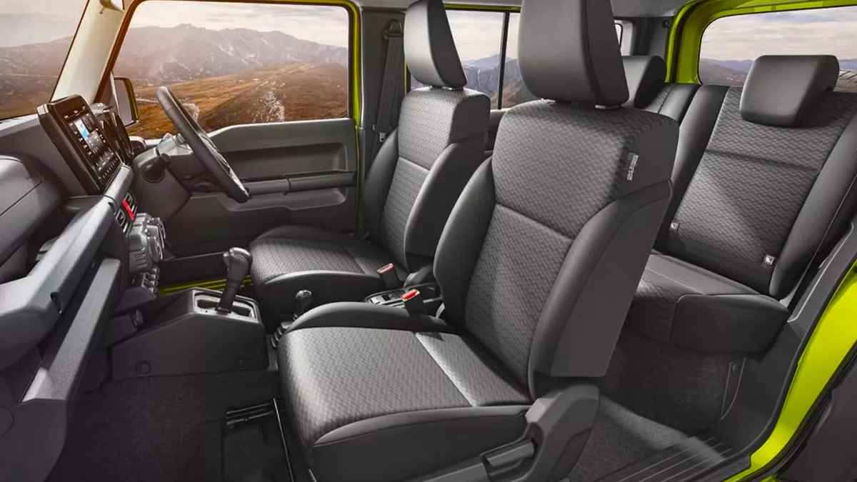 Suzuki Jimny'nin 5 Kapılı Versiyonu Tanıtıldı 4 Suzuki Jimny'nin 5 Kapılı Versiyonu