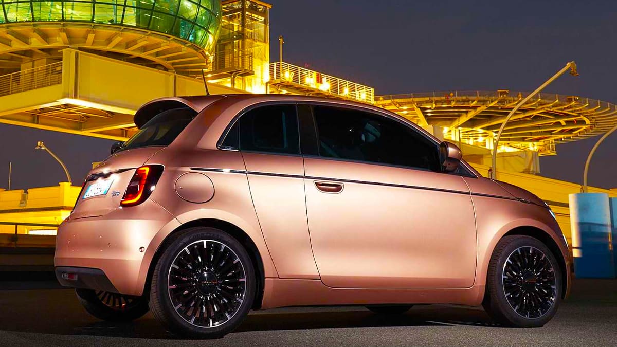 Elektrikli Fiat 500e Türkiye'de Satışa Sunuldu