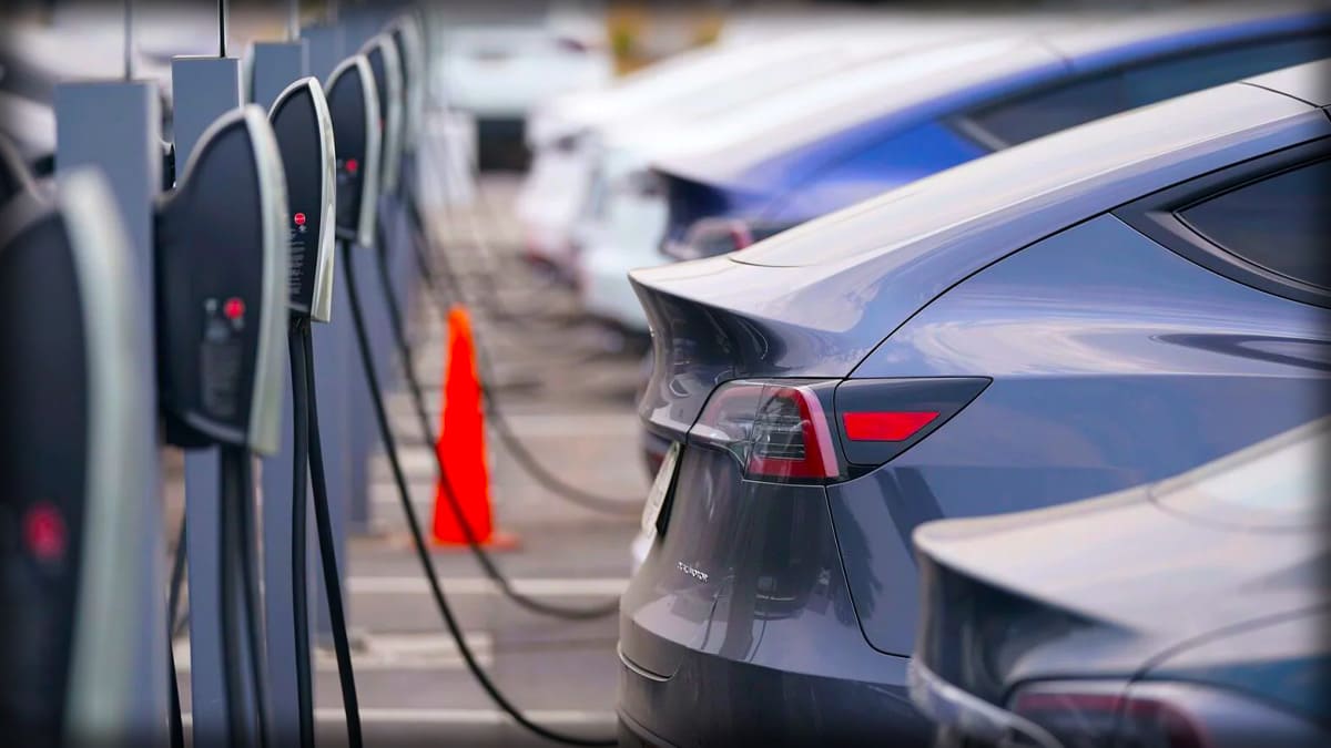 Tesla, Avrupa ve Asya'da Araç Fiyatlarında İndirim Yaptı 2 Tesla, Avrupa ve Asya'da Araç Fiyatlarında İndirim Yaptı