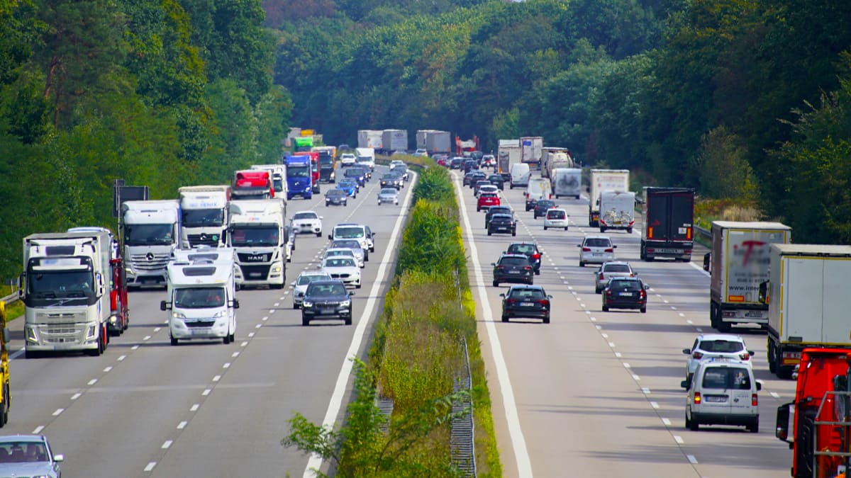 Mart Ayında Trafiğe Kaydı Yapılan Araç Sayısı Belli Oldu 2 Mart Ayında Trafiğe Kaydı Yapılan Araç Sayısı Belli Oldu