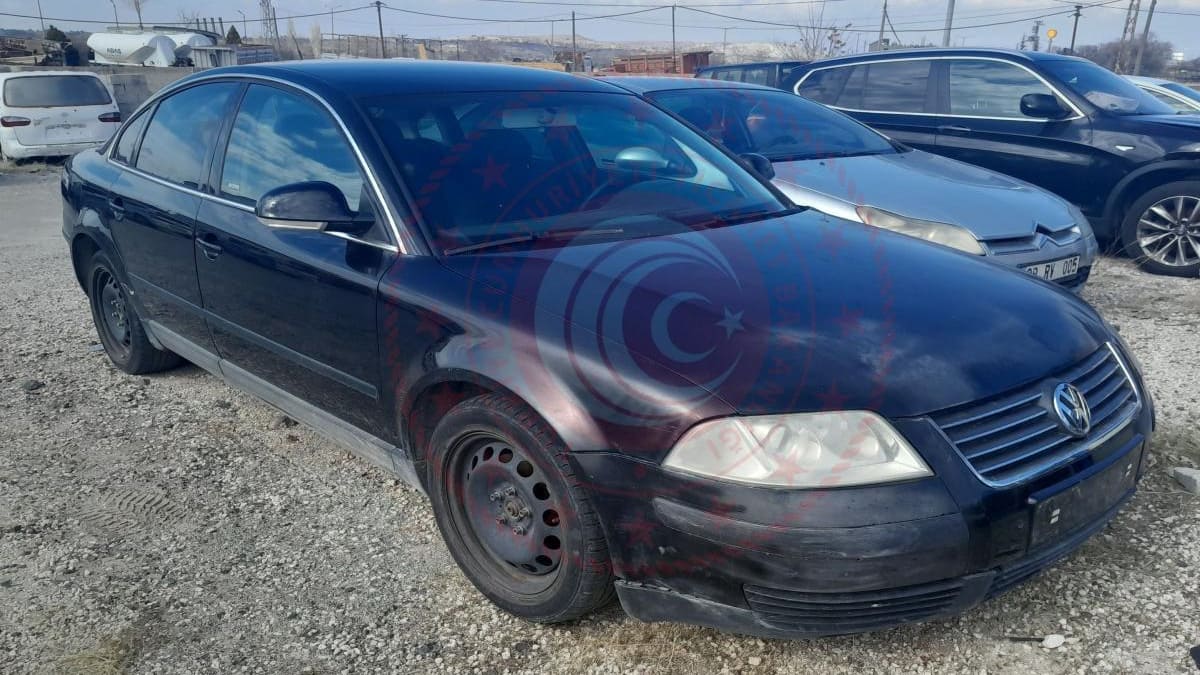 Gümrükte Satışa Çıkarılan Uygun Fiyatlı İkinci El Araçlar 6 2004 VOLKSWAGEN PASSAT