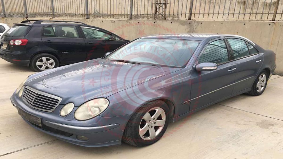 Gümrükte Satışa Çıkarılan Uygun Fiyatlı İkinci El Araçlar 16 2006 MERCEDES - BENZ E 220 CDI