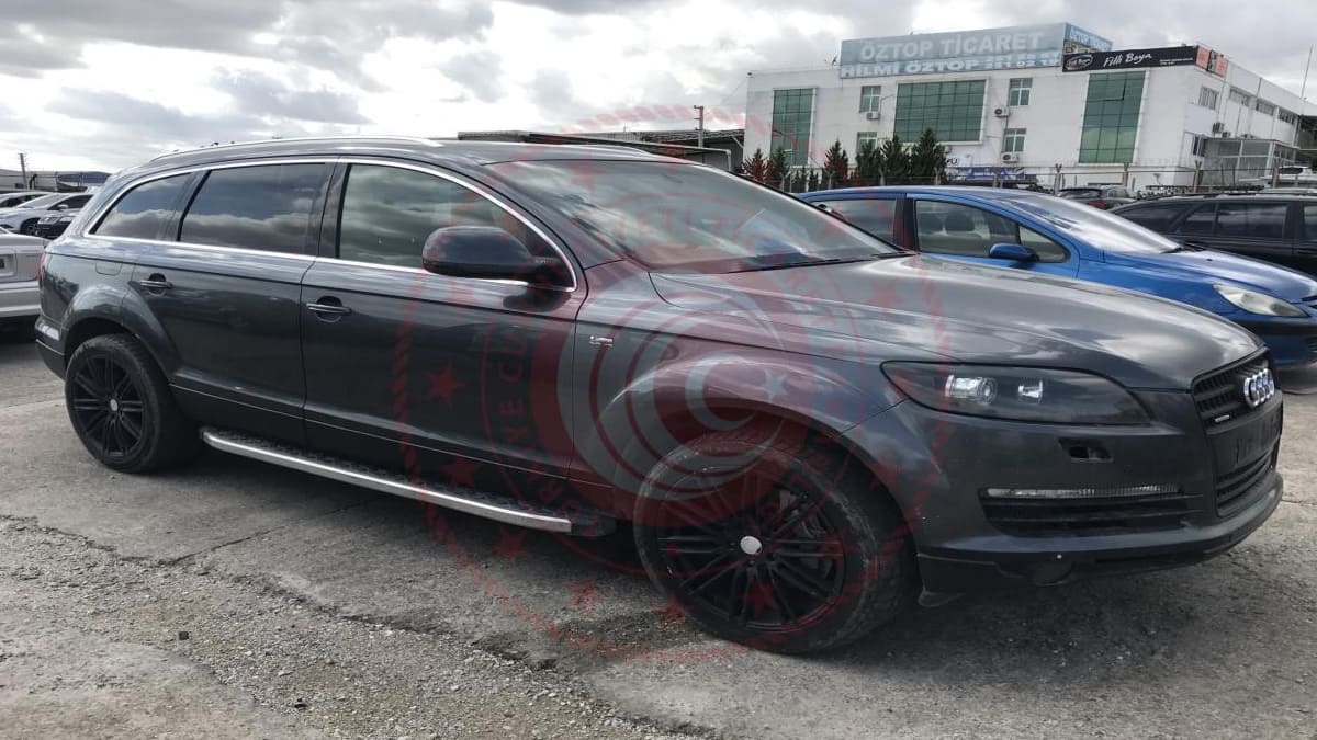 Gümrükte Satışa Çıkarılan Uygun Fiyatlı İkinci El Araçlar 28 2007 AUDI Q7 3.0 TDI QUATTRO