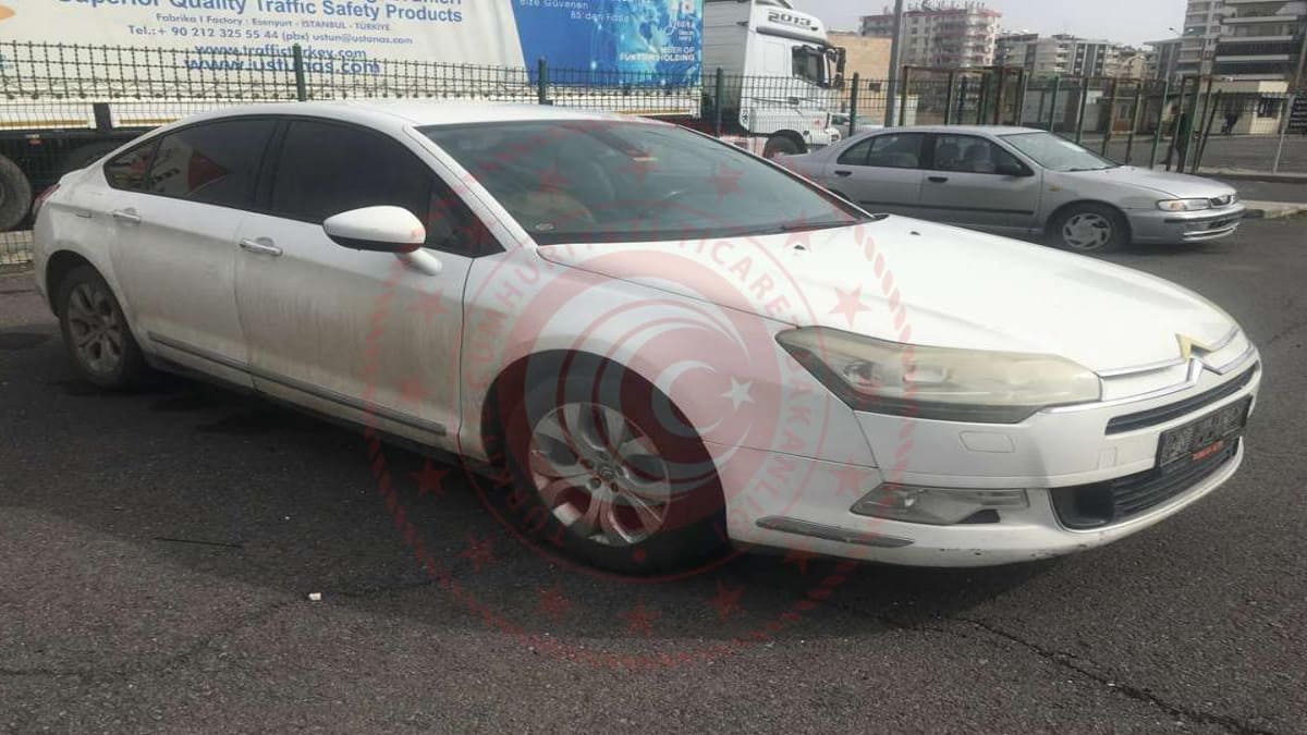 Gümrükte Satışa Çıkarılan Uygun Fiyatlı İkinci El Araçlar 18 2011 CITROEN C5 III R 1.6 E HDI