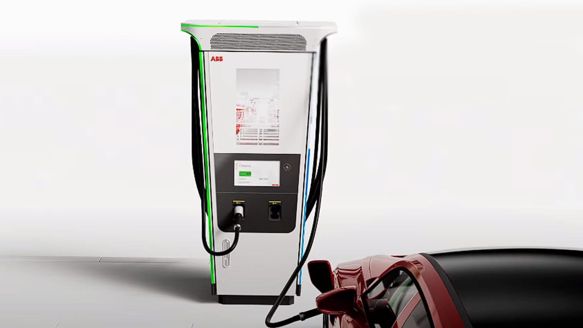 Aynı Anda 4 Araç Şarj Eden Abb Terra 360 Türkiye'de 3 Aynı Anda 4 Araç Şarj Eden ABB Terra 360 Türkiye'de