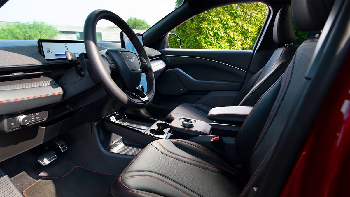 2023 Ford Mustang Mach-E Fiyatı ve Özellikleri 7 2023 Ford Mustang Mach-E opsiyonlar