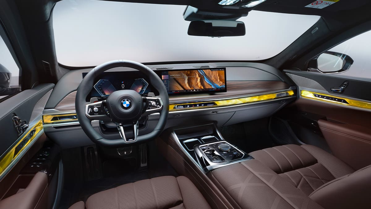 Bmw'nin İlk Elektrikli Zırhlı Arabası Tanıtıldı 5 BMW'nin Elektrikli Zırhlı Arabası