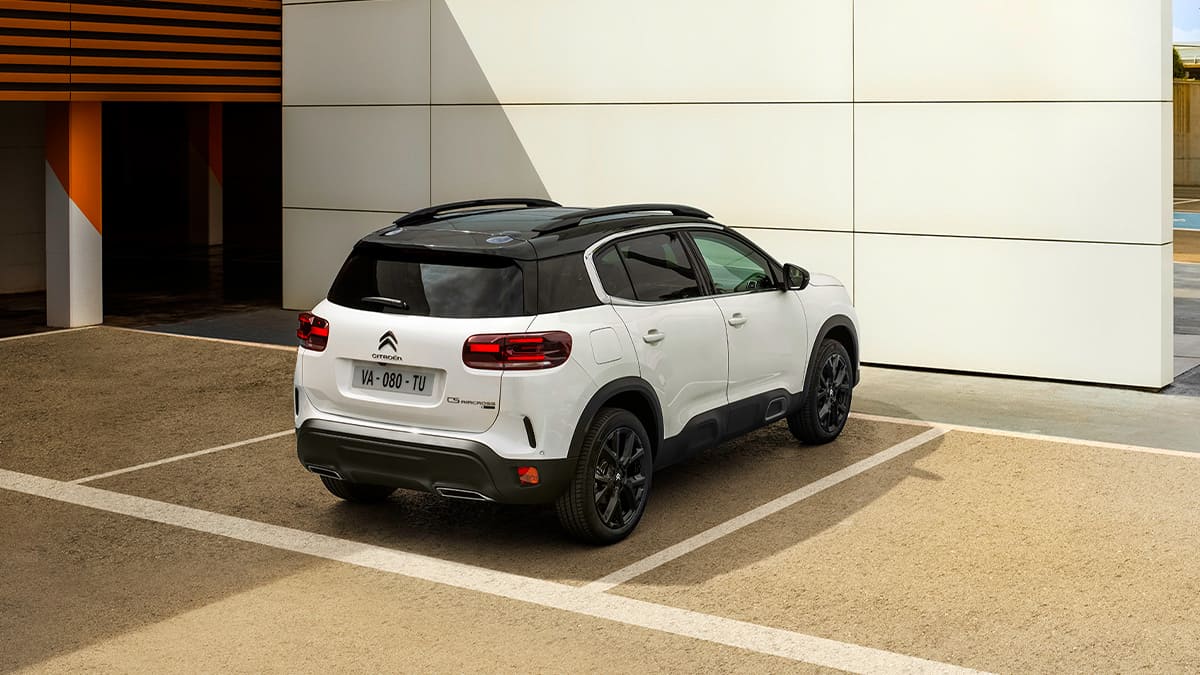 Citroen C5 Aircross Hybrid, E-Series Donanım Özellikleri Açıklandı 3 Citroen C5 Aircross Hybrid, e-Series Donanım Özellikleri Açıklandı