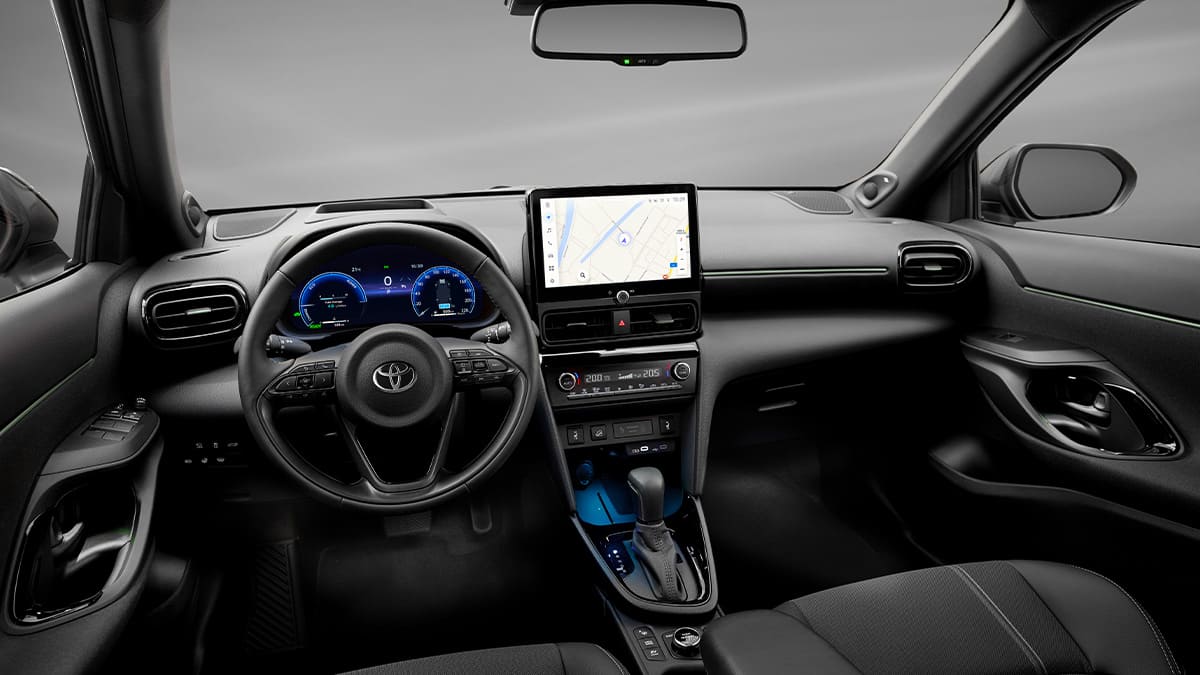 Toyota Yaris Cross'un Yenilenen Versiyonu Tanıtıldı: Özellikleri ve Detayları 7 Yaris Cross iç mekan