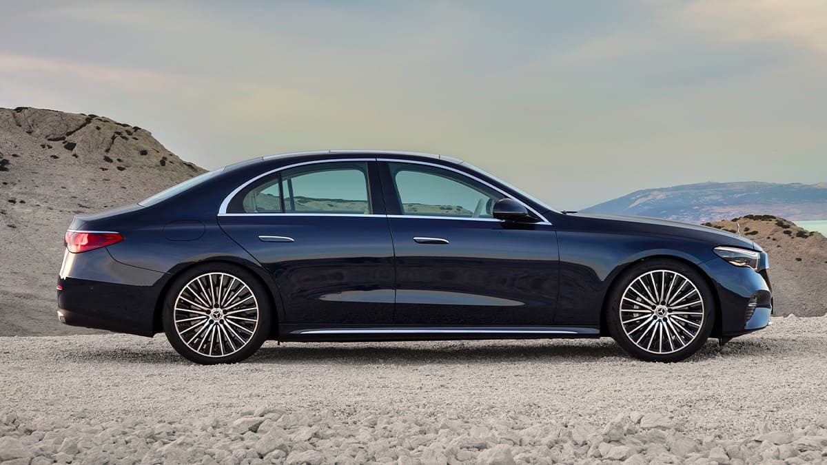Yeni 2024 Mercedes E-Serisi Türkiye'de: İşte Fiyatı ve Özellikleri 4 Yeni Mercedes-Benz E-Serisi