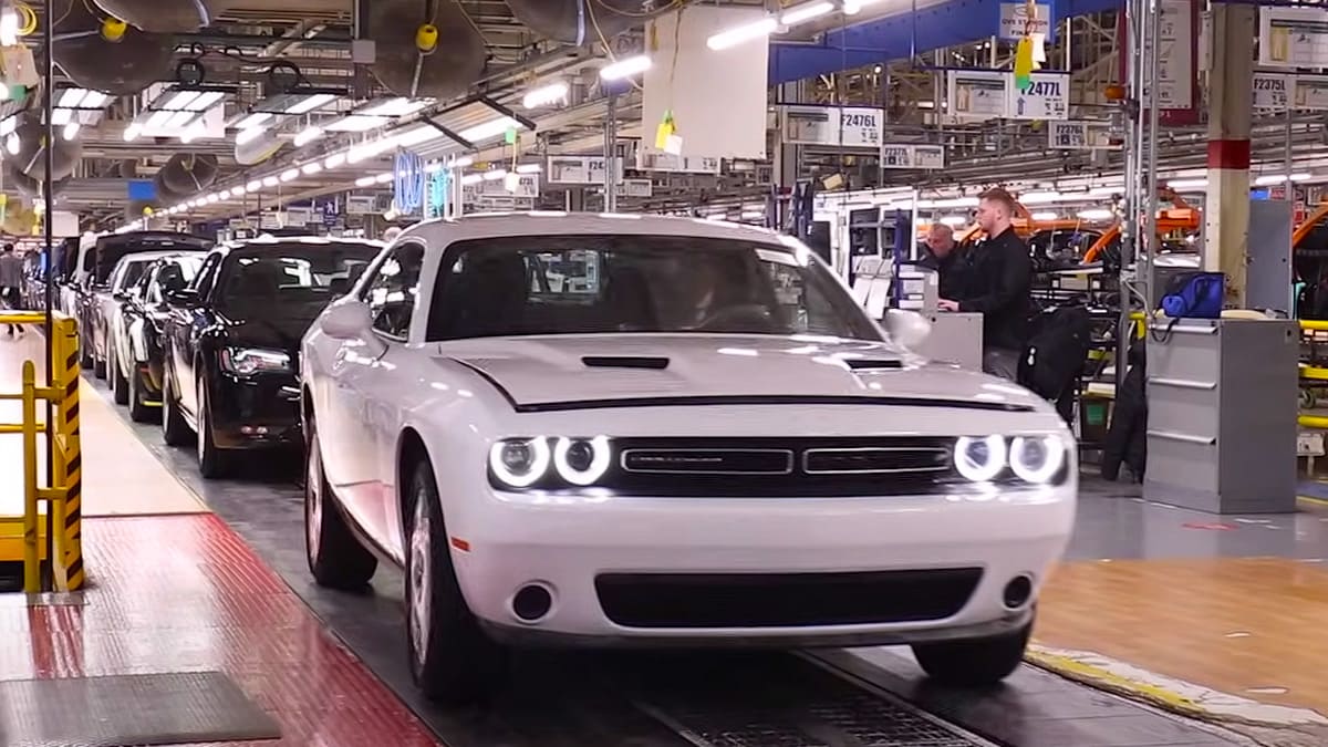 Son Dodge Challenger Üretim Hattından İndi 3 Dodge Challenger
