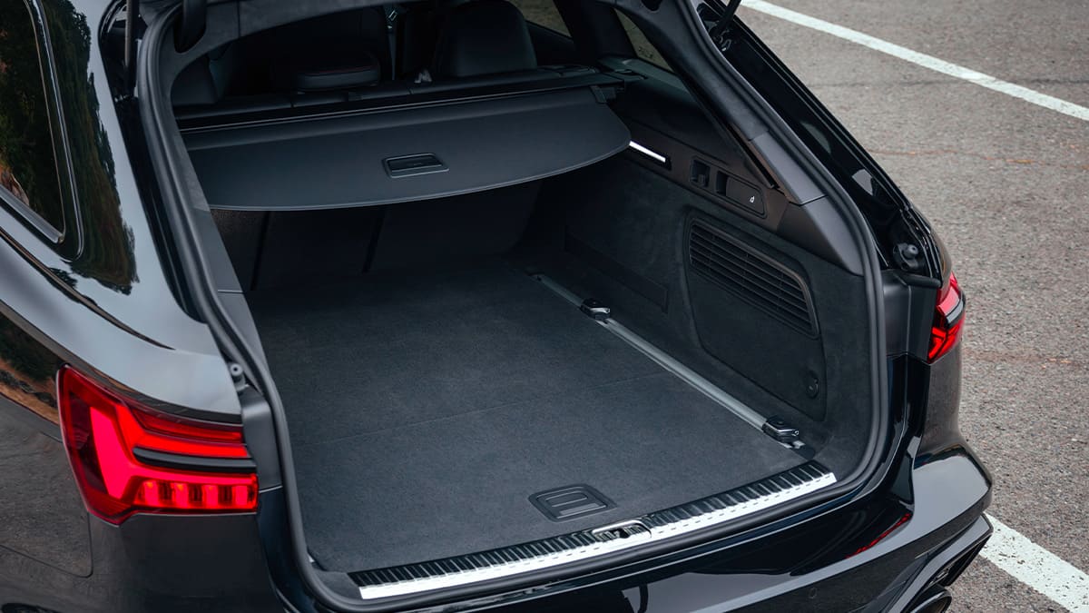 2024 Audi Rs6 Avant Teknik Özellikleri ve Fiyatı 9 2024 Audi RS6 Avant bagaj kapasitesi