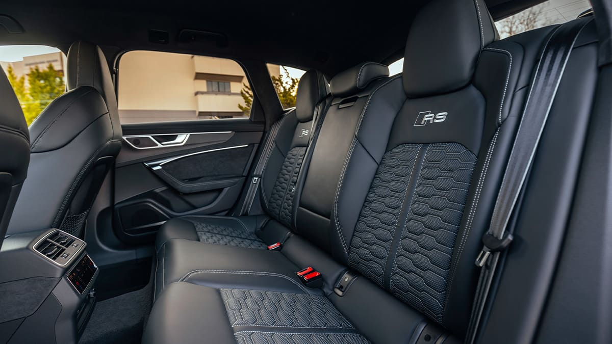 2024 Audi Rs6 Avant Teknik Özellikleri ve Fiyatı 8 2024 Audi RS6 Avant kabin