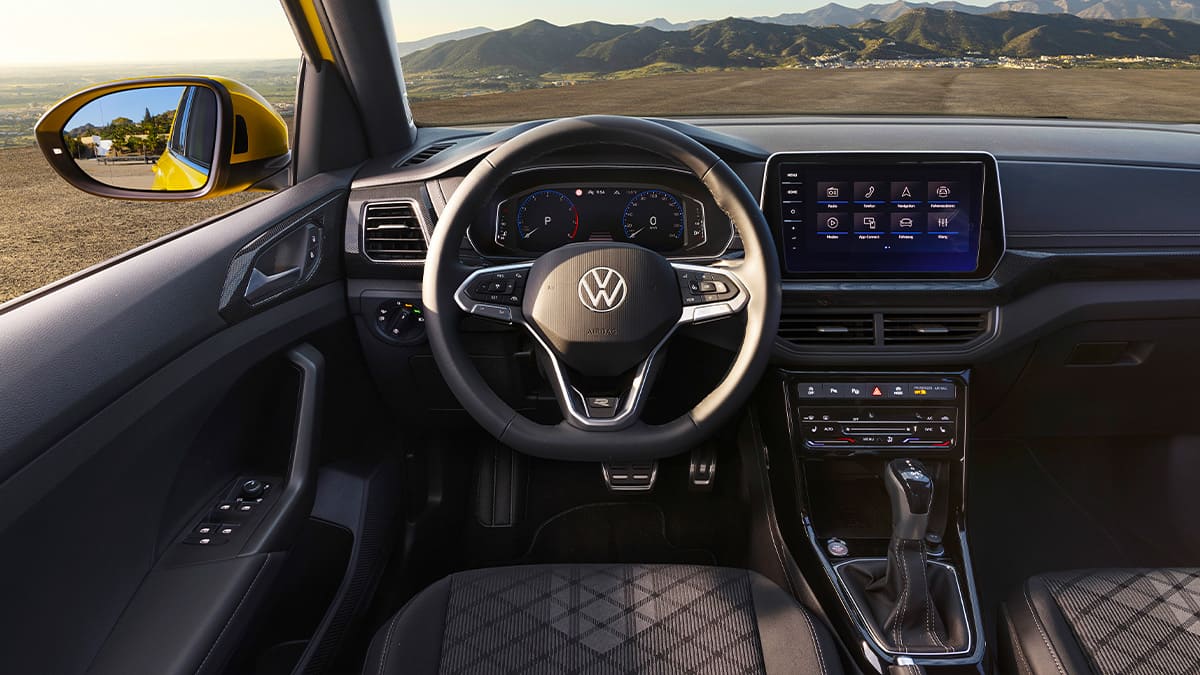 Yenilenen 2024 Volkswagen T-Cross'un Fiyatı ve Özellikleri Açıklandı 4 2024 VW T-Cross kokpit