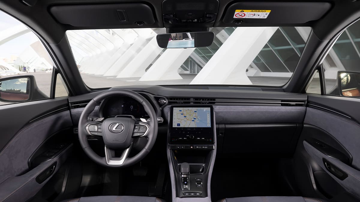 Yeni Lexus Lbx'in Özellikleri ve Fiyatı Açıklandı 3 lexus lbx iç mekanı