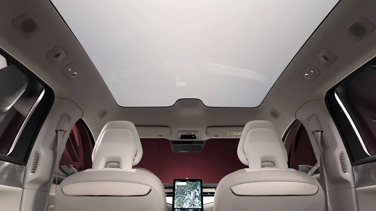 Volvo ES90 tavan